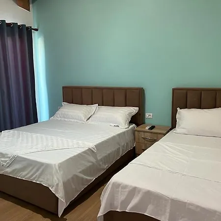 Guest house Golemi *